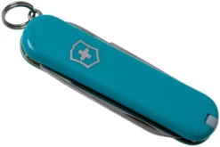 Victorinox Classic SD Colours, Mountain Lake 0.6223.23G Swiss Navaja 8 Victorinox Classic SD Colours, Mountain Lake 0.6223.23G Swiss Navaja -Cuchillería Aventura VT0 6223 23G 04 victorinox scaled