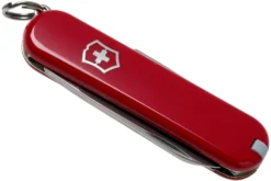 Victorinox Classic SD Rojo 0.6233 Navaja Suiza 9 Victorinox Classic SD Rojo 0.6233 Navaja Suiza -Cuchillería Aventura VT0 6223 04 victorinox v201902 scaled