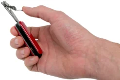 Victorinox Nail Clip 582 Rojo 0.6453 Navaja Suiza -Cuchillería Aventura VT0 6453 04 victorinox scaled