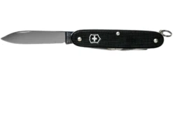 Victorinox Pioneer Alox Black 0.8201.23R4.KTE1 Knivesandtools Edition, Navaja Suiza -Cuchillería Aventura VT0 8201 23R4 KTE1 03 victorinox scaled